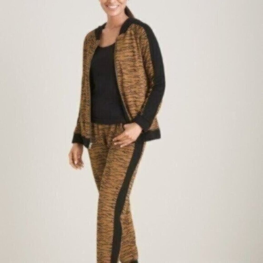 NWOT Chico's ZENERGY Tiger-Print Jacquard Jacket - Picture 3 of 5